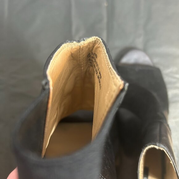 Kensie Eshter suede and leather peep-toe ankle booties 9M - Picture 8 of 9